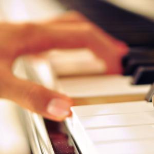 教官揉我下面⋯啊⋯嗯兔女郎动漫
